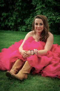 Grad Formal Portraits with Family Saskatoon Roses and Scars Photography Female Graduate (8)