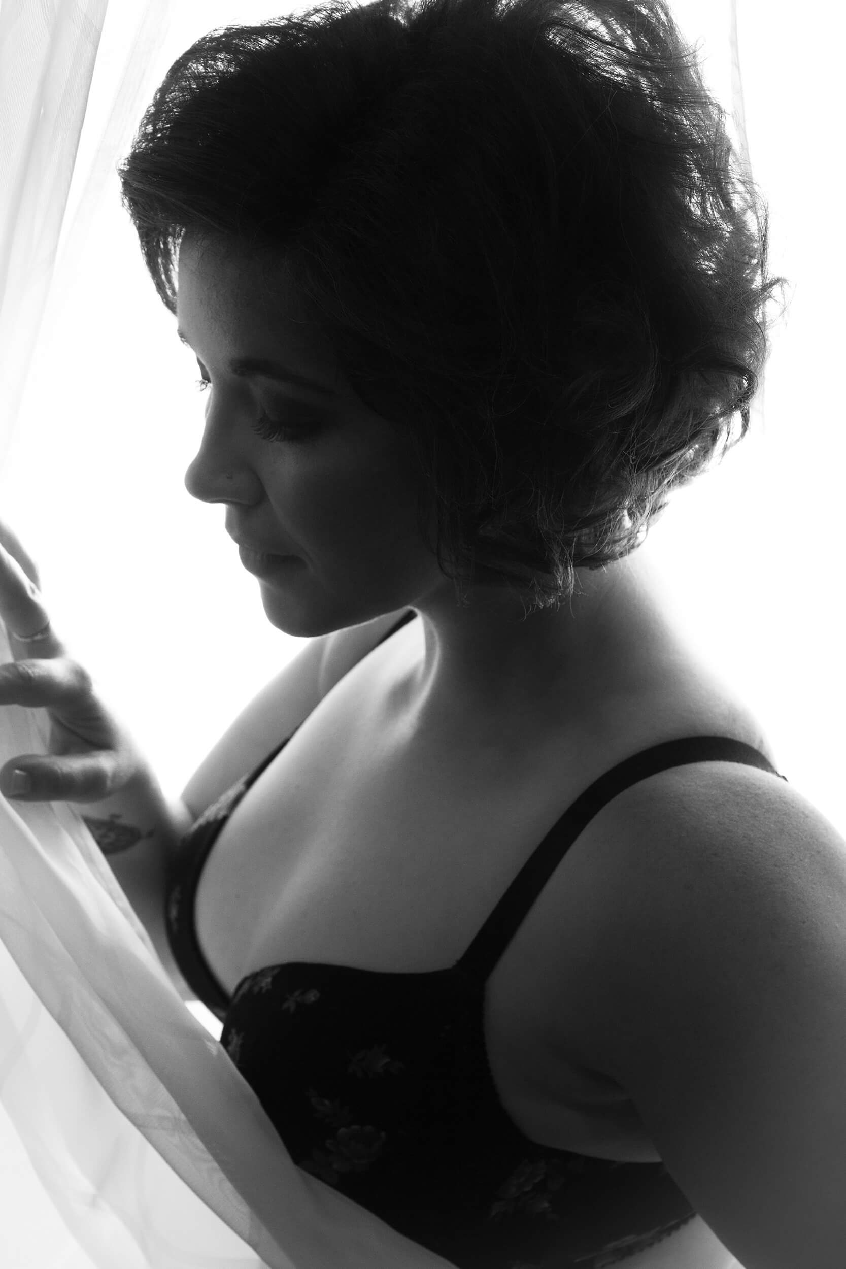 Saskatoon Boudoir Photographer Roses and Scars Photography